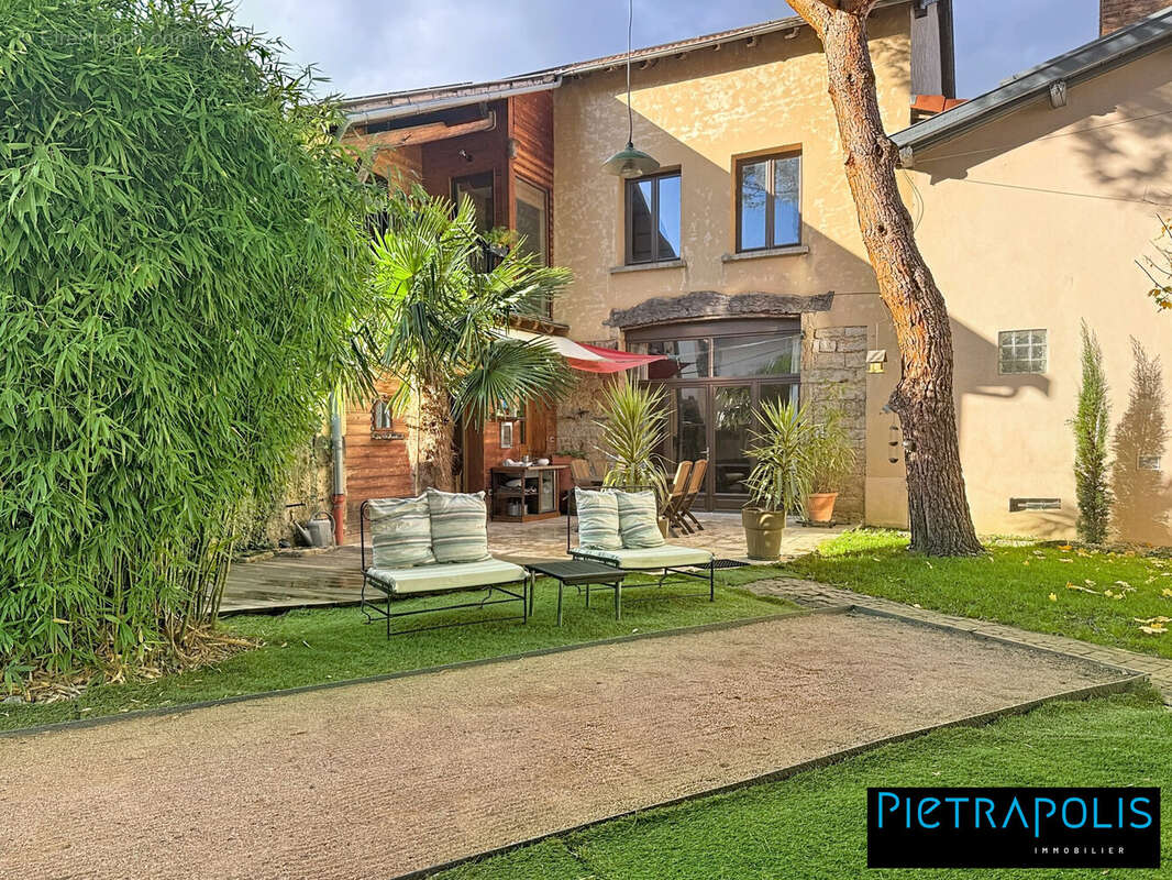 Maison à SAINT-GERMAIN-AU-MONT-D&#039;OR