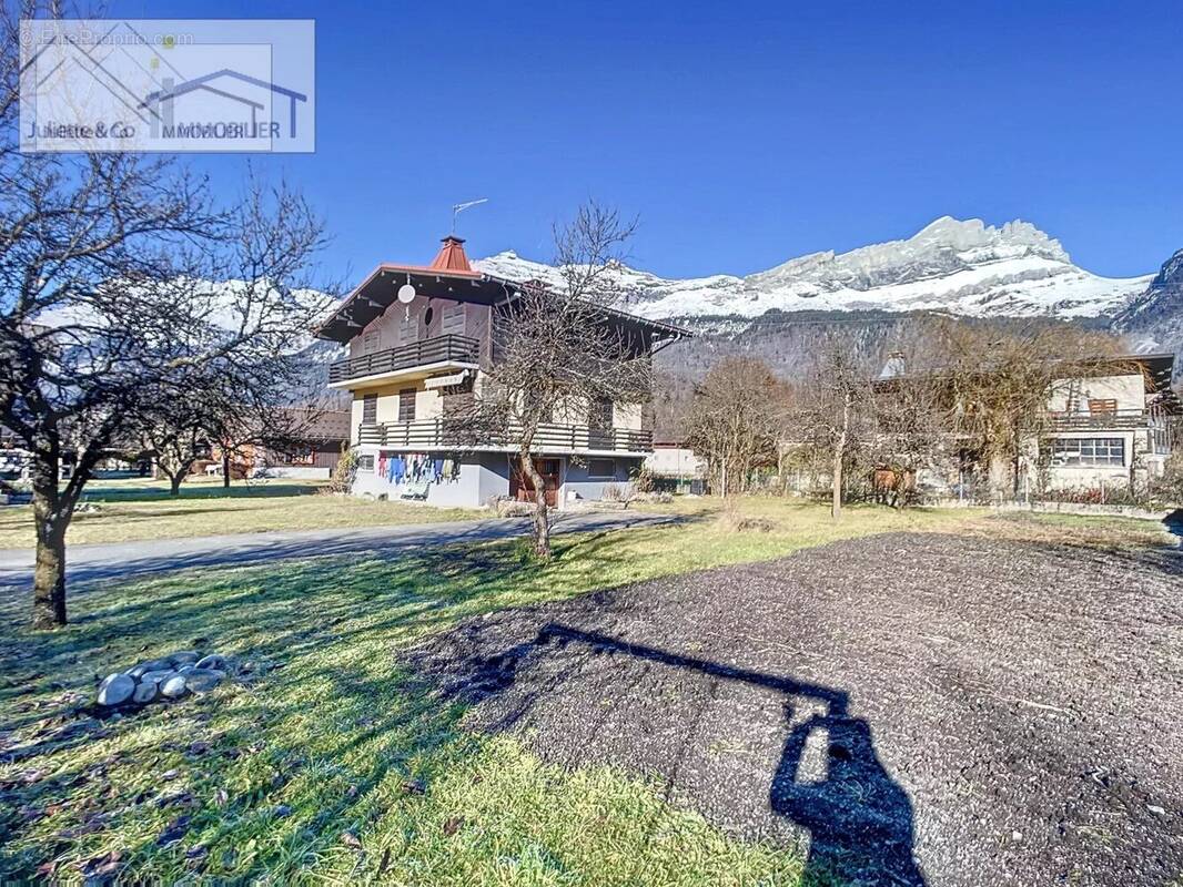 Maison à LES HOUCHES