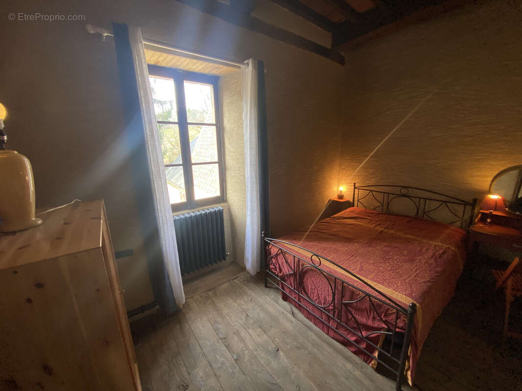 Maison à ARGENTAT