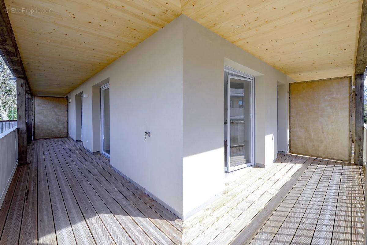 Appartement à RAMONVILLE-SAINT-AGNE