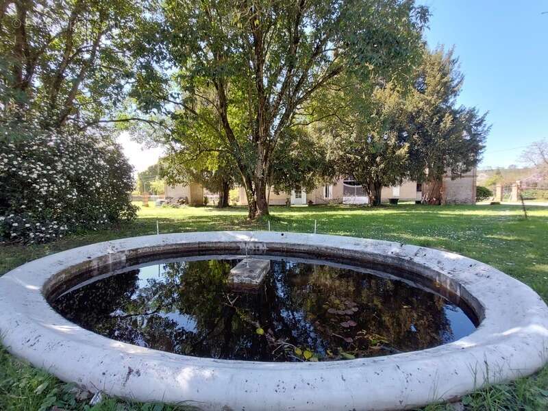 Maison de maitre avec  dependances deux pigeonniers sur parc de 5000m² - photo 43