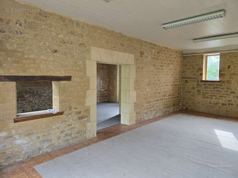 Maison à SAPOGNE-ET-FEUCHERES