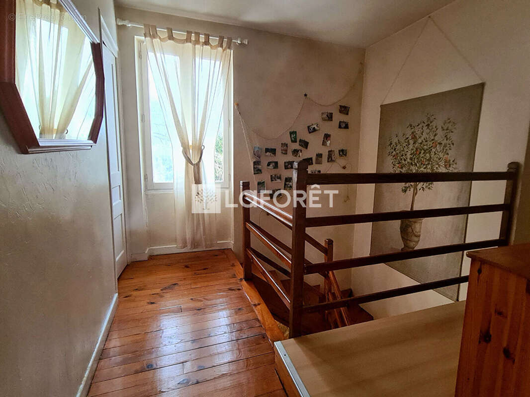 Maison à SAINT-GENEST-MALIFAUX