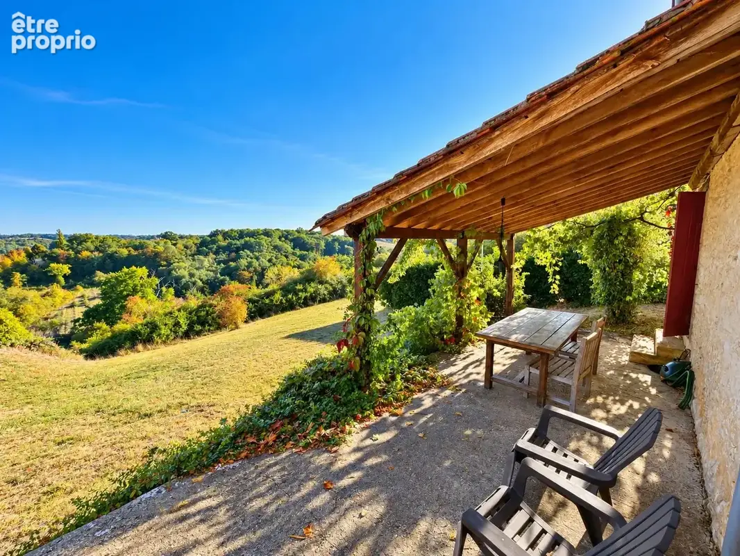 Belle maison en pierre avec piscine et vue imprenable - photo 11