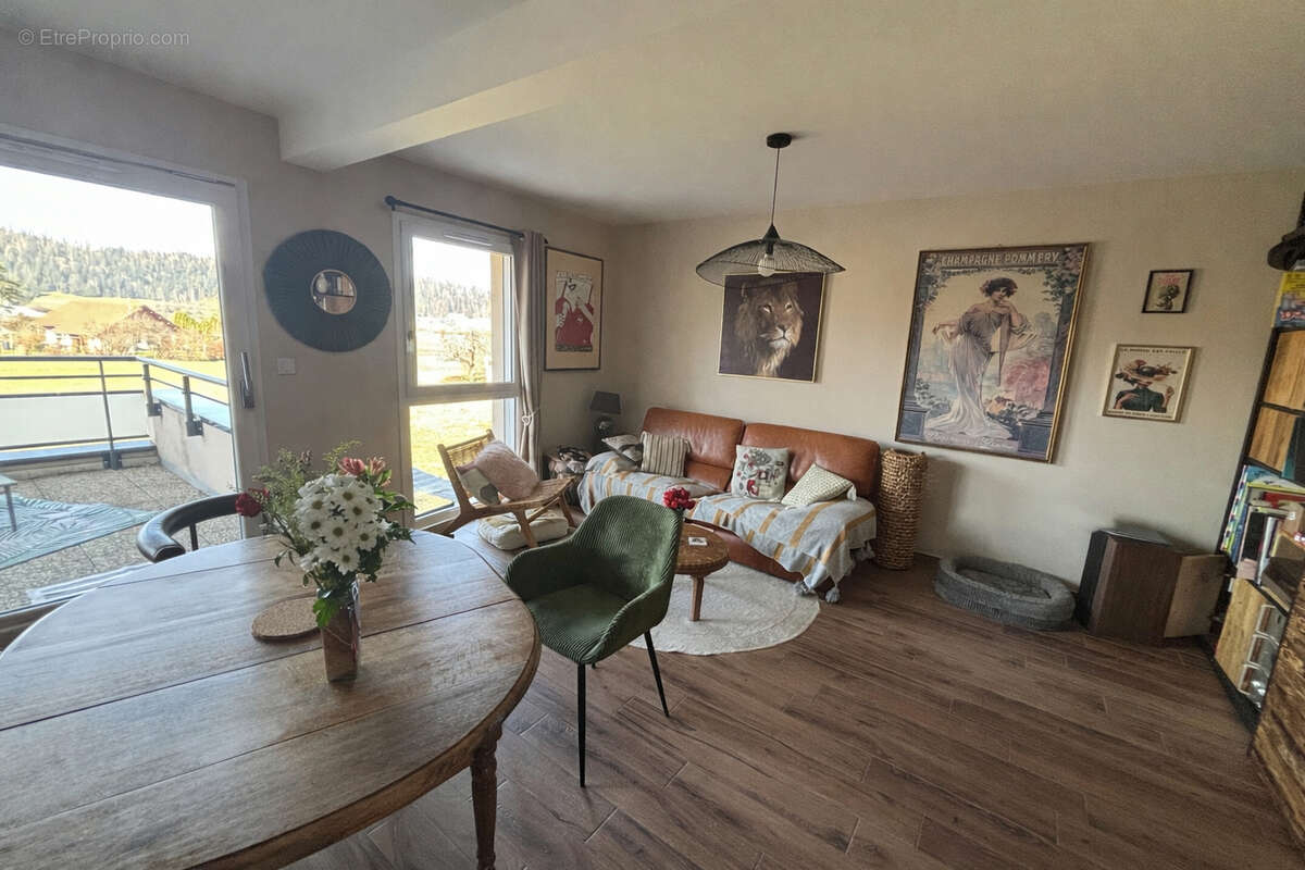 Appartement à LABERGEMENT-SAINTE-MARIE