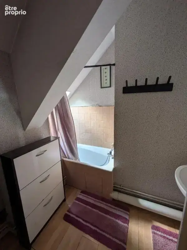 Appartement de 5 pièces de 110 m² à Lons-le-Saunier - photo 8