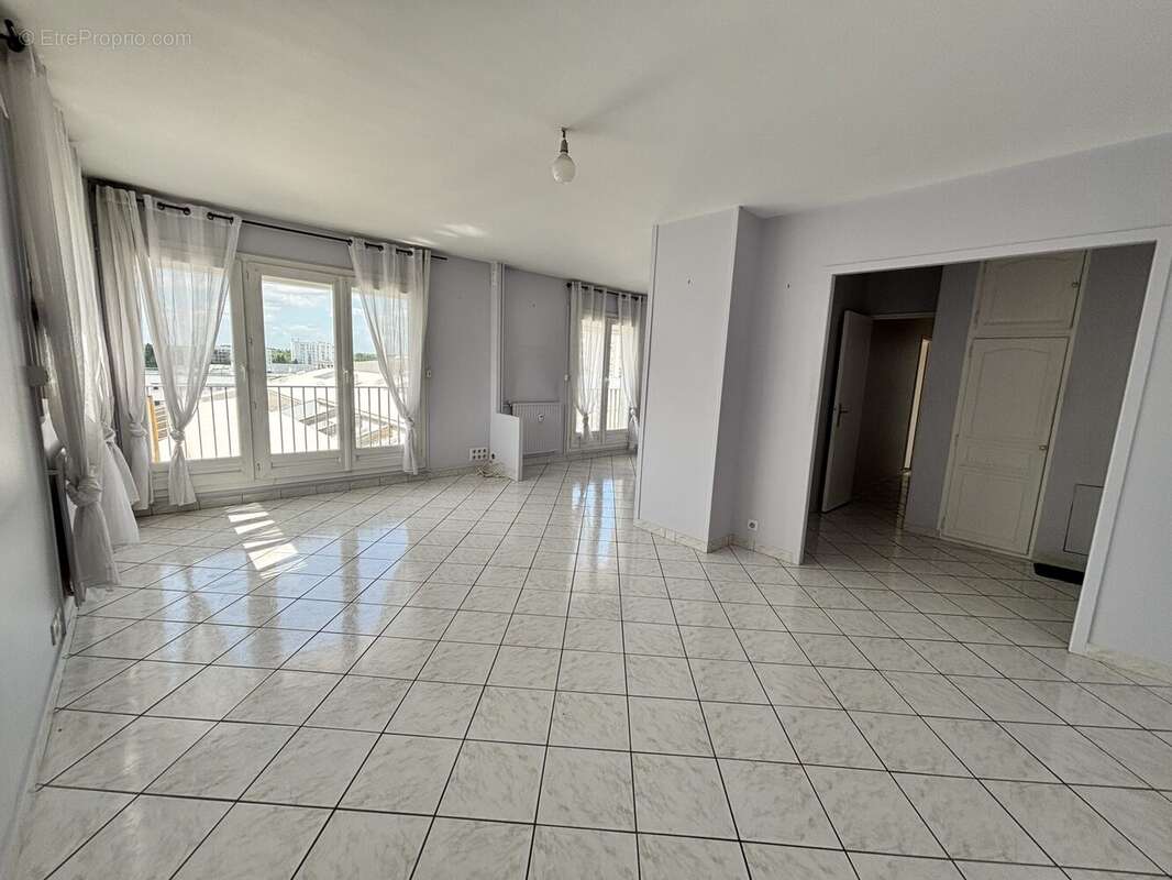 Appartement à COMPIEGNE