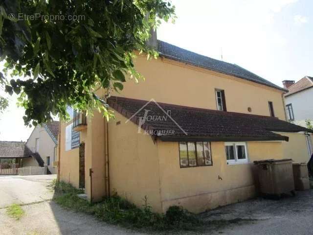 Maison à VARENNES-SUR-ALLIER