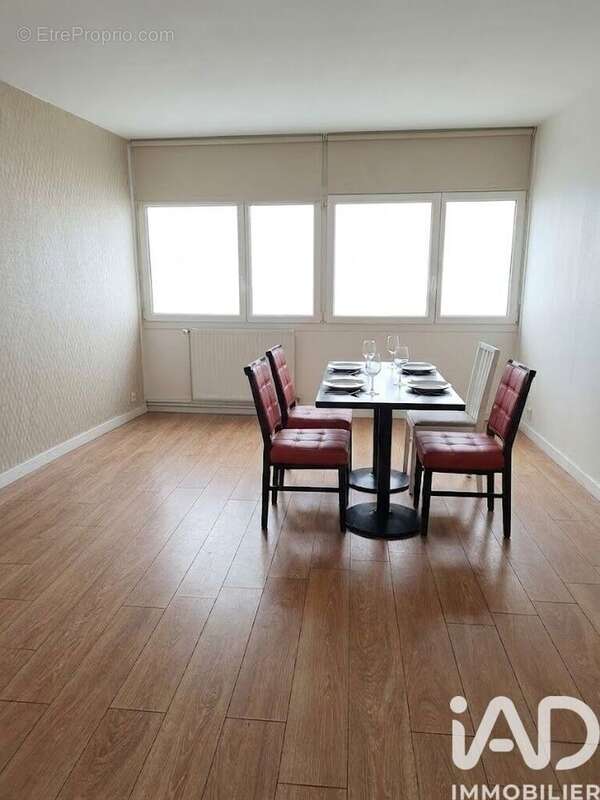 Photo 9 - Appartement à MONS-EN-BAROEUL