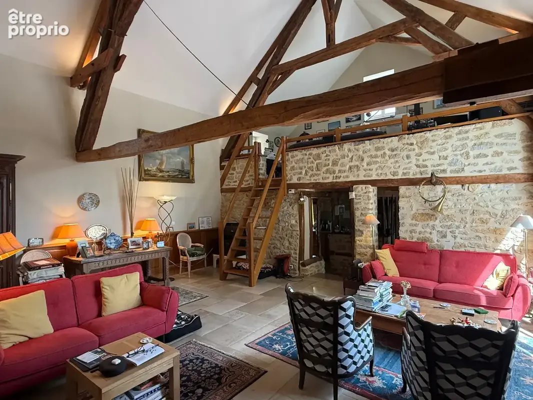 Maison 225 m² à Saint-Chartier  - photo 4