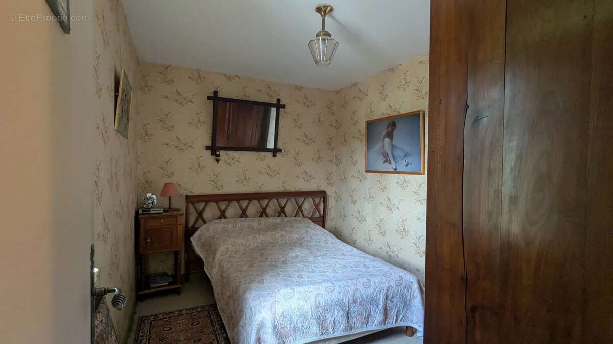 Charmante maison de village offrant 4 chambres à Saulgé - photo 9