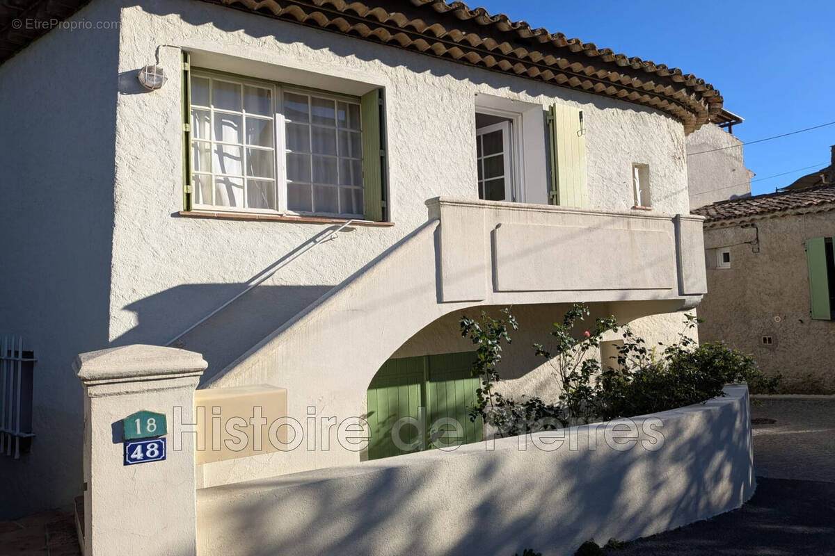 Maison à PLAN-DE-LA-TOUR