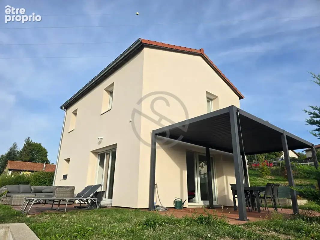 Photo Maison à La Forteresse au prix de 255 000€