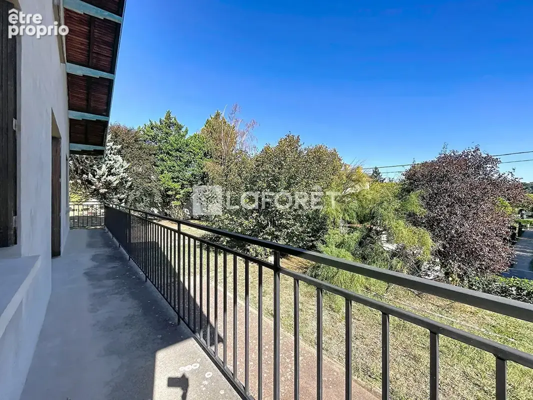 Maison Collonges Au Mont D Or 97.32 m2 (au sol 204.60 m²) - photo 10
