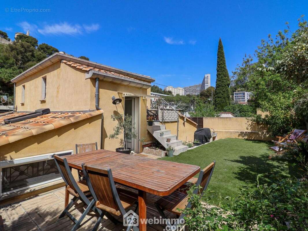 Maison à MARSEILLE-9E