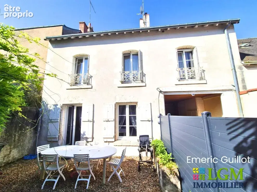 Maison à CELLETTES