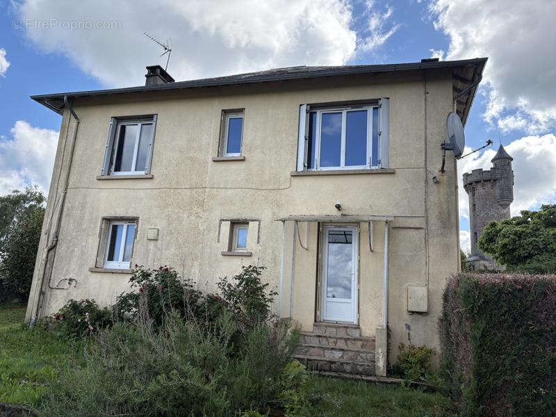 Maison à MASSERET