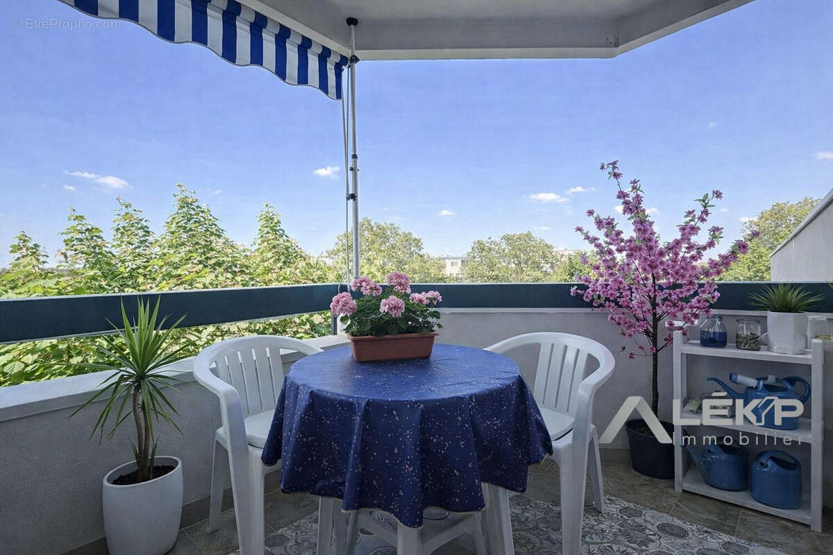 Appartement à NANTERRE