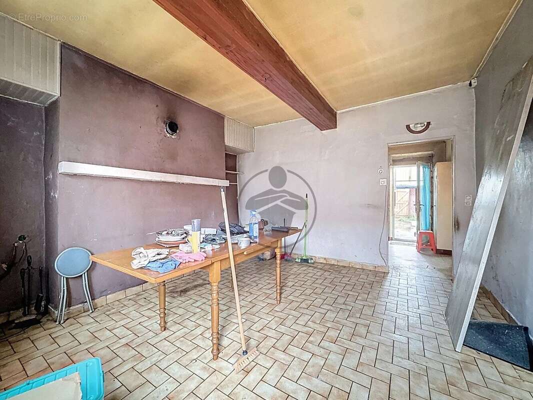 Maison à FLAVY-LE-MARTEL
