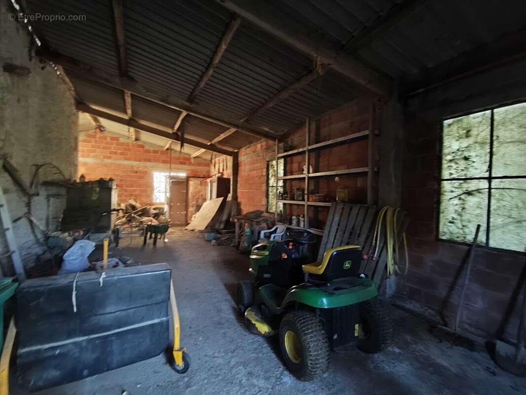 Maison à CHASSENEUIL-SUR-BONNIEURE