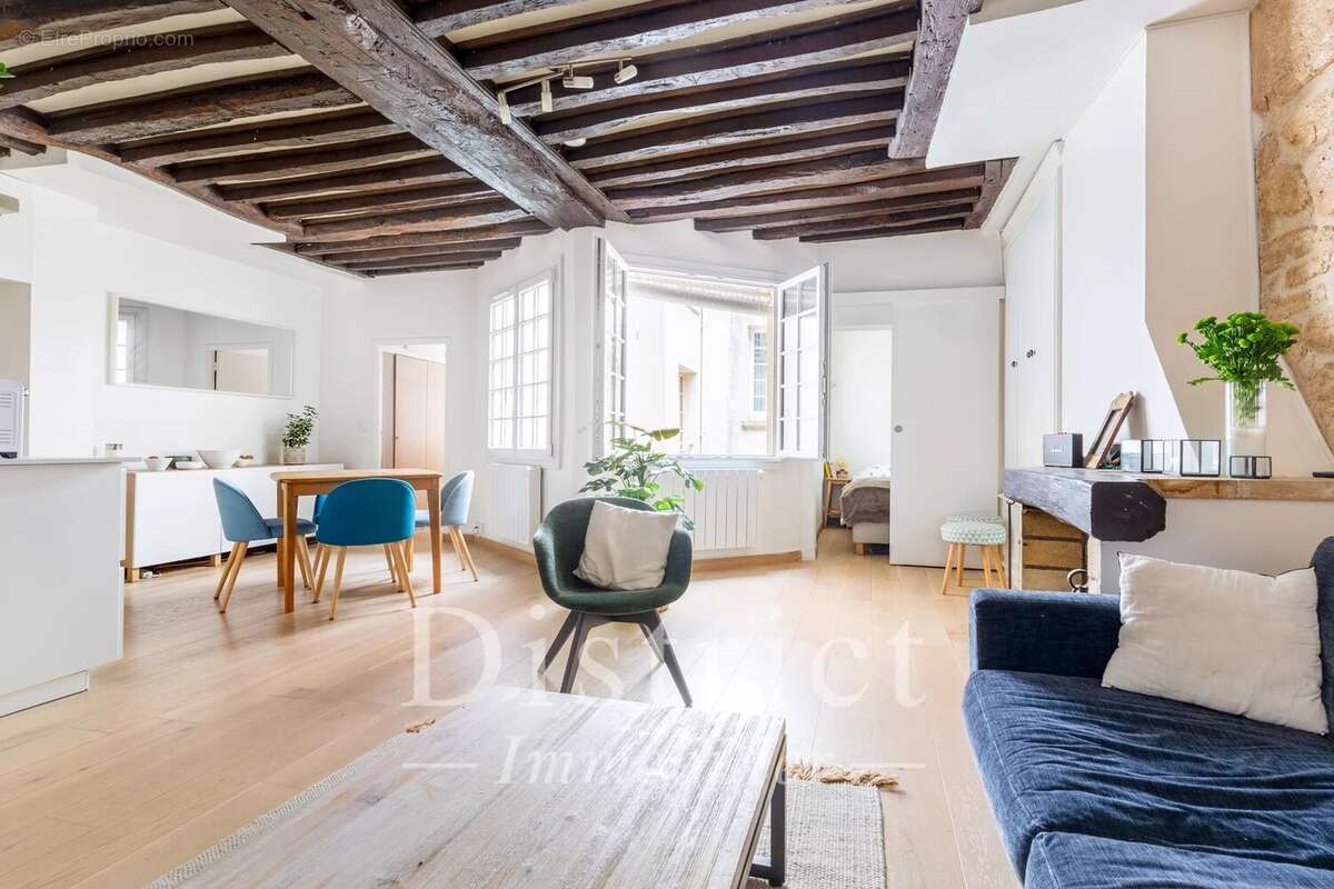 Ile Saint Louis - Charmant 2 pièces de 43m² refait à neuf! - photo 3