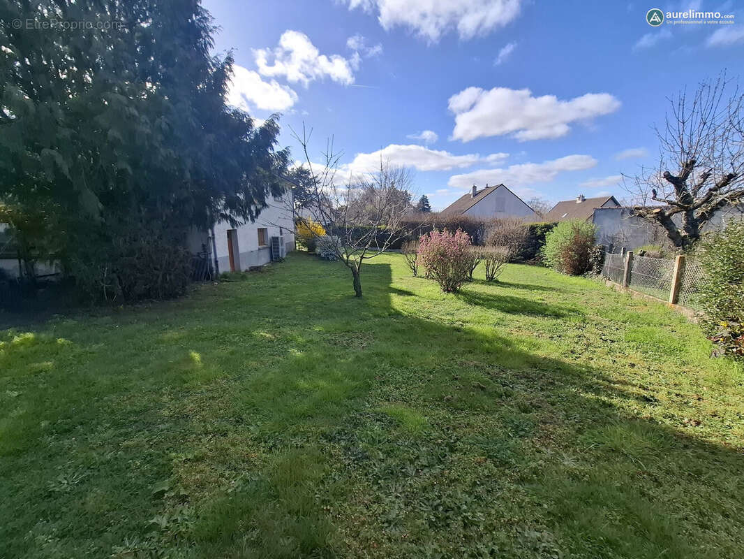 Maison à NERIS-LES-BAINS