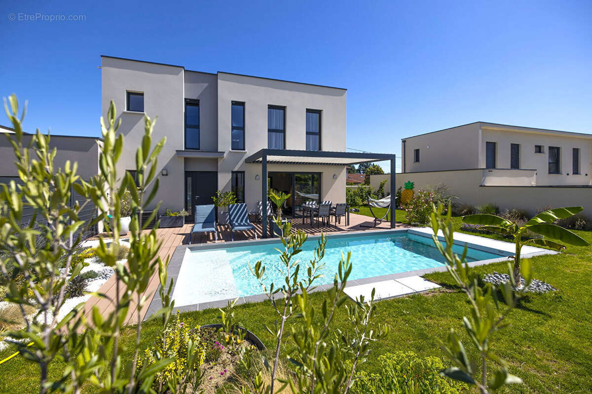 Maison à CHAPONOST