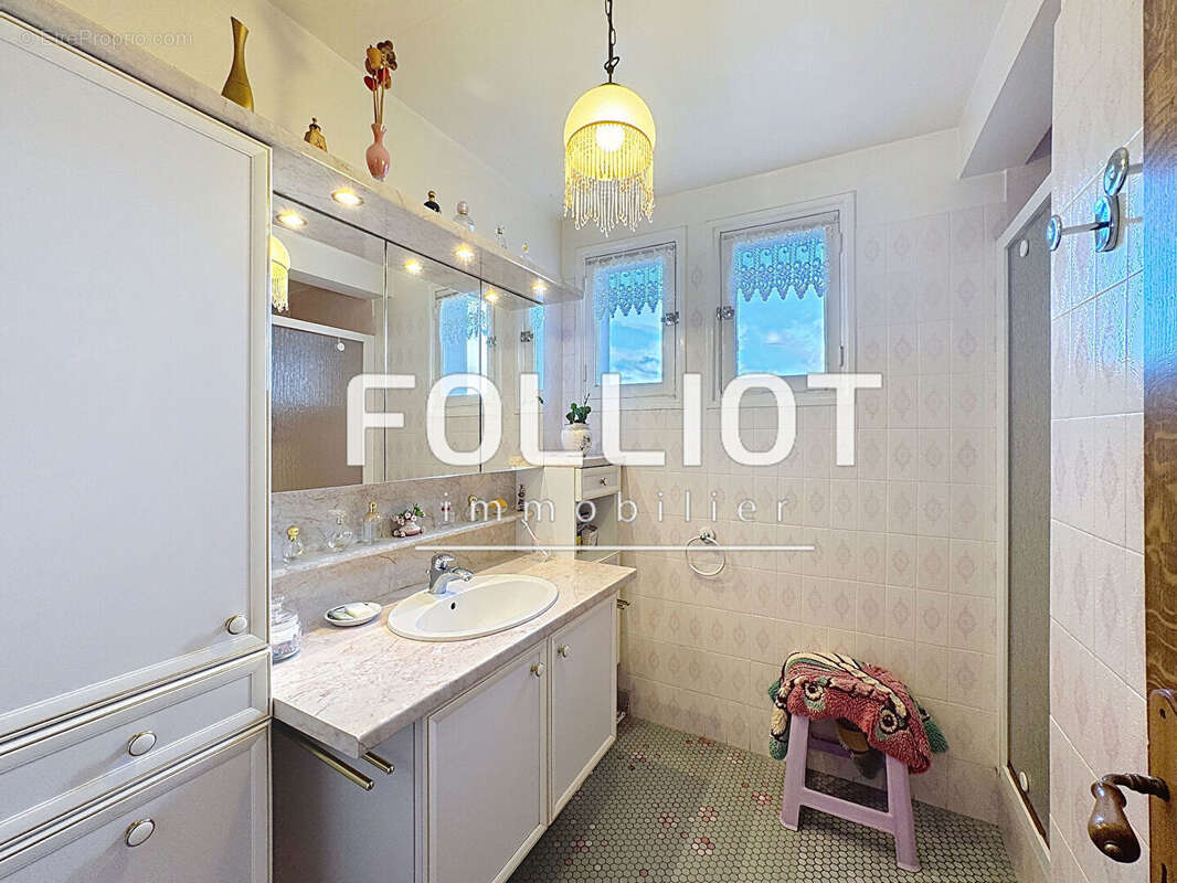 Maison à CERISY-LA-SALLE