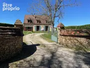 Maison à MAUZAC-ET-GRAND-CASTANG