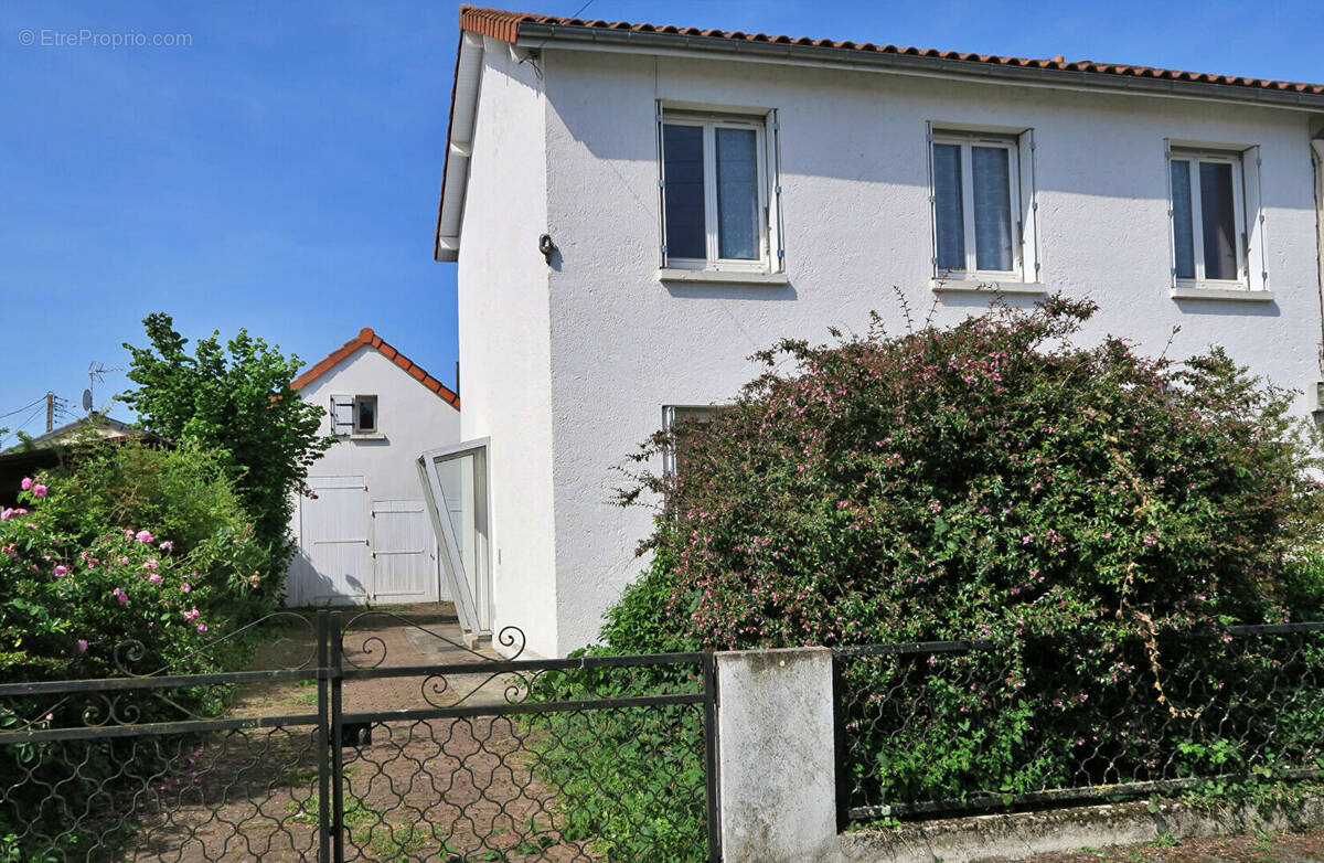 Maison à POITIERS