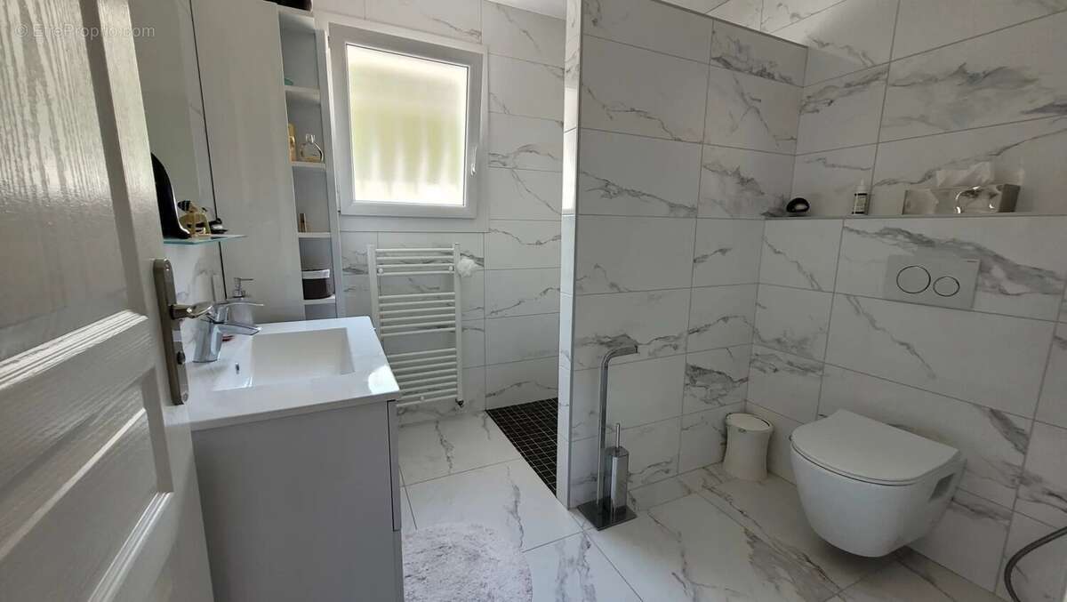 Maison à MANDELIEU-LA-NAPOULE