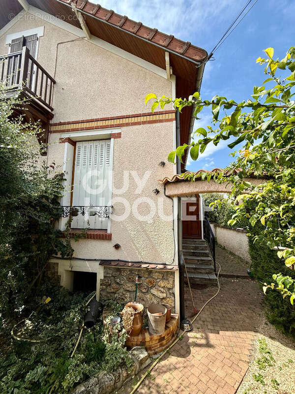 Maison à NEUILLY-SUR-MARNE