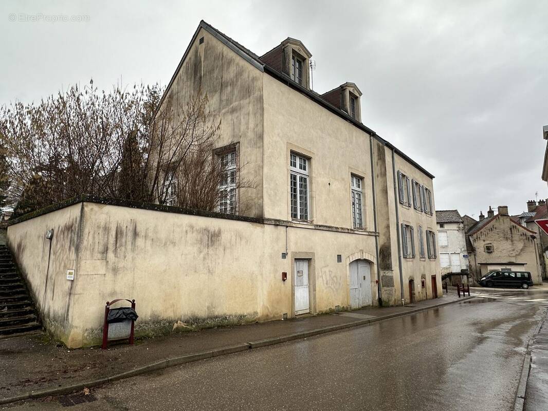 Appartement à NOLAY