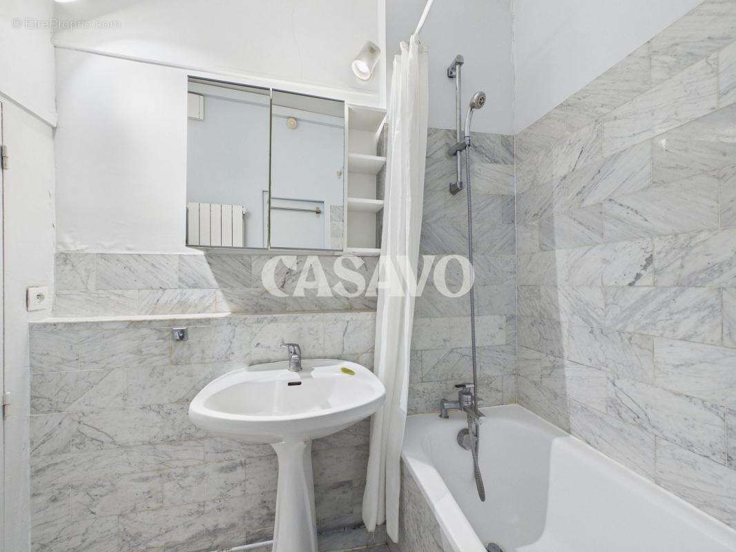 Appartement à PARIS-11E