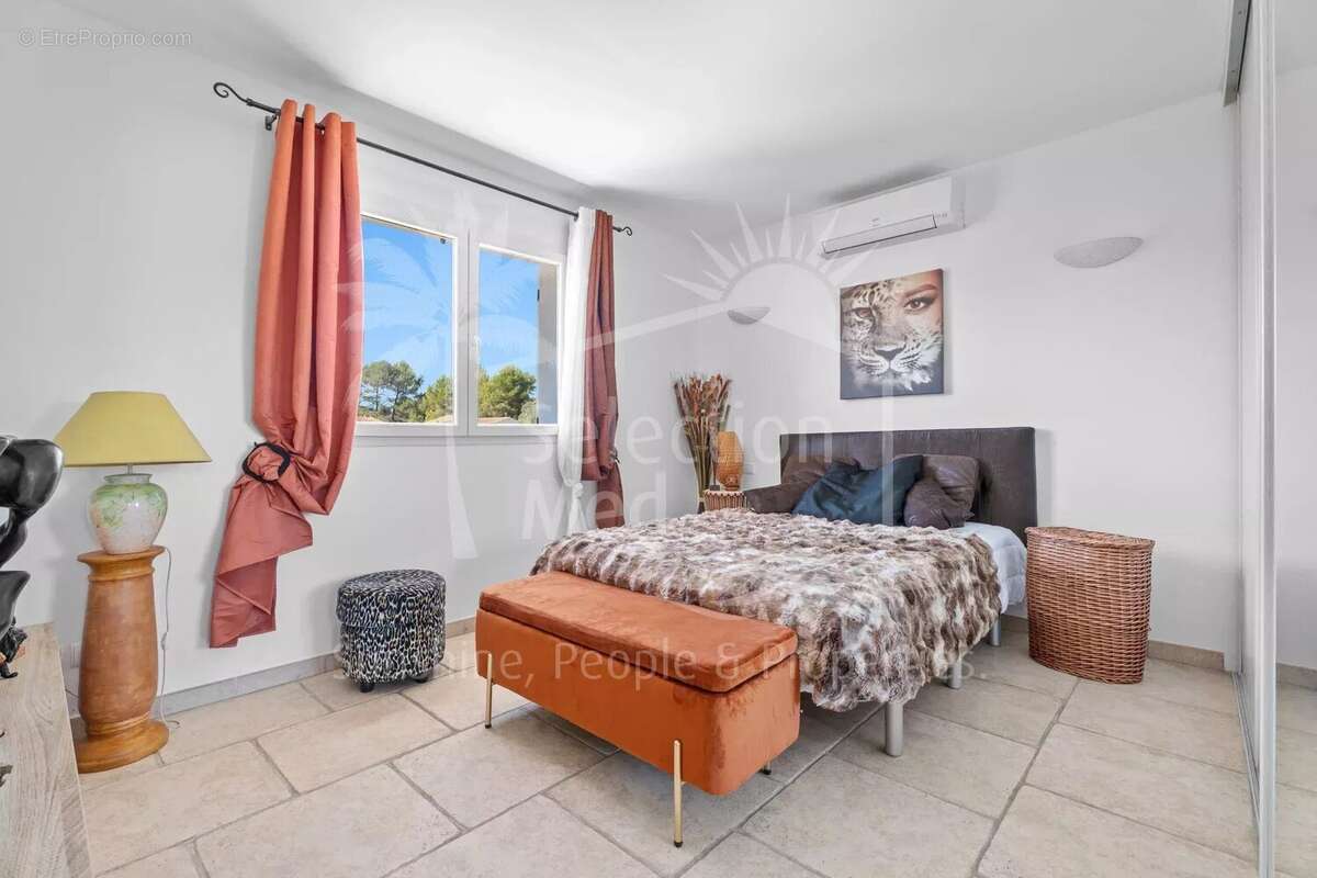 Maison à MOUANS-SARTOUX