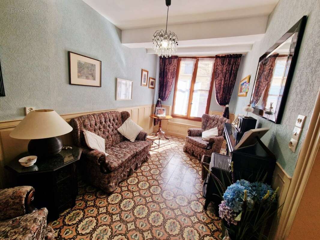 Maison à BESSAN