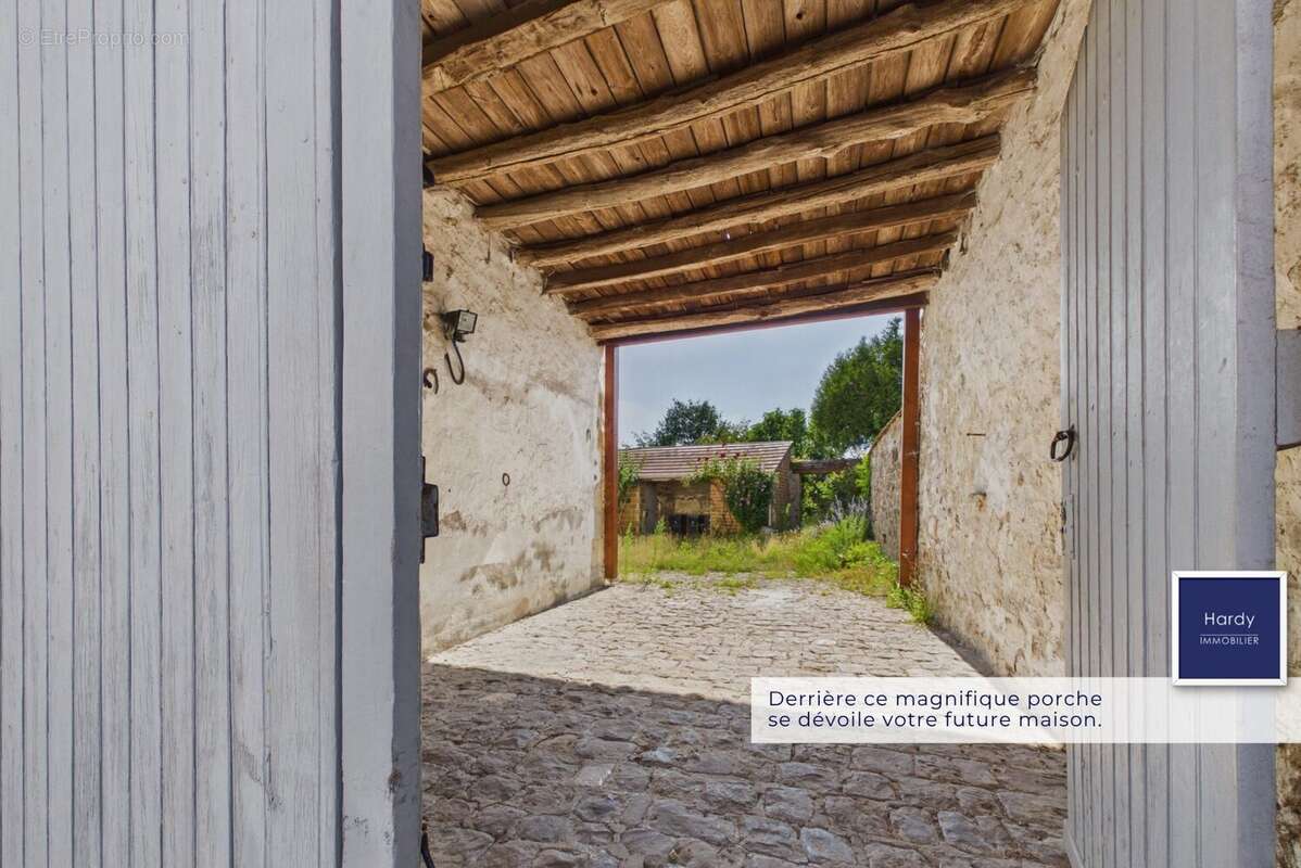 Maison 150 m² à Genicourt  - photo 2