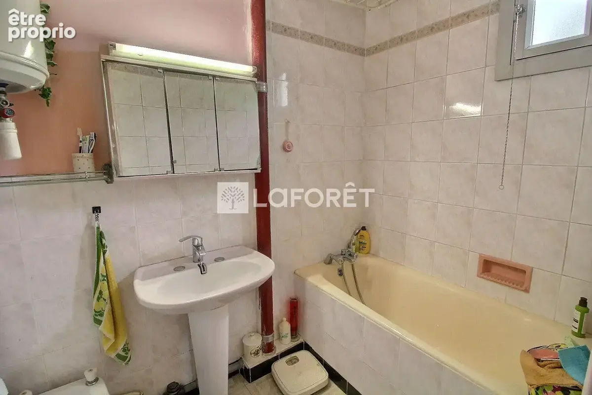 Appartement Rueil Malmaison 4 pièce(s) 66 m2 - photo 9