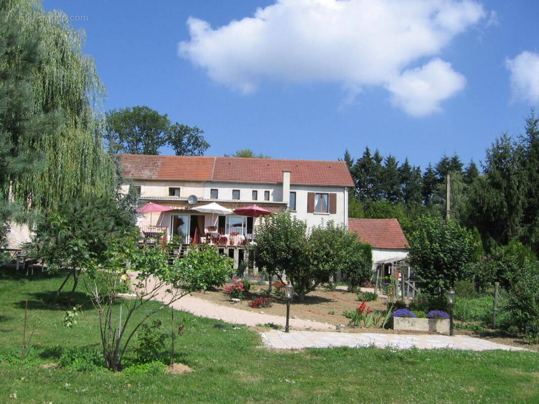 Maison à LALIZOLLE
