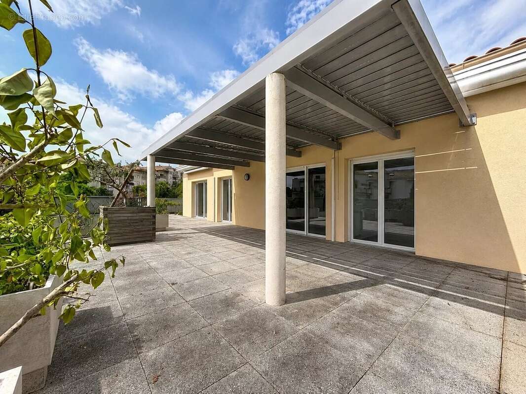 Appartement à MARSEILLE-13E