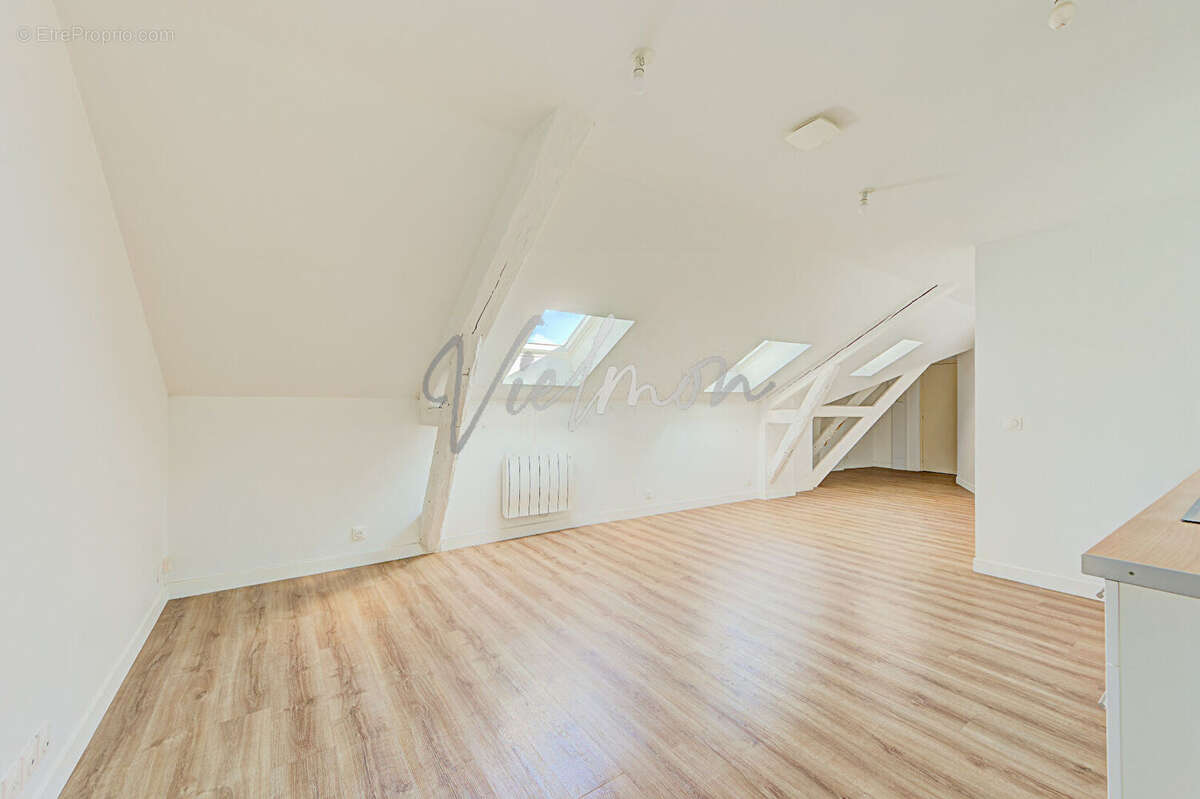 Appartement 3 pièces à vendre - Dernier étage - Triel-sur-Seine Centre Ville - photo 6