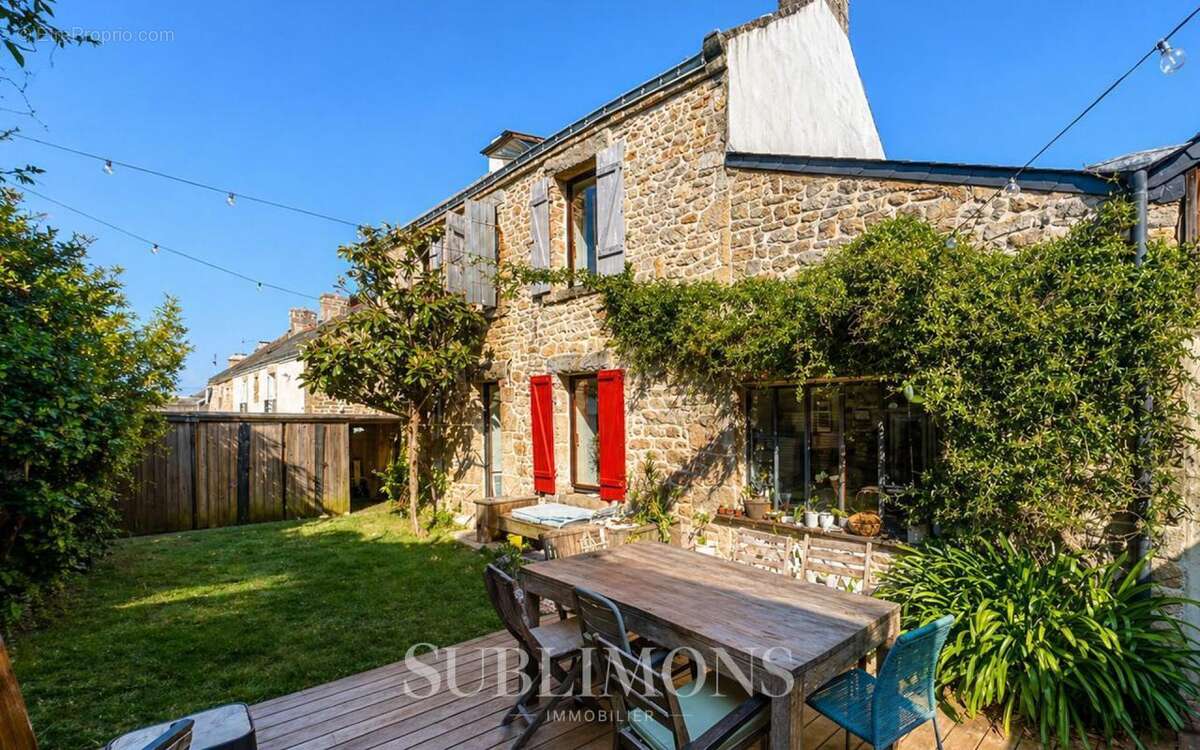 Maison à PLOUHARNEL