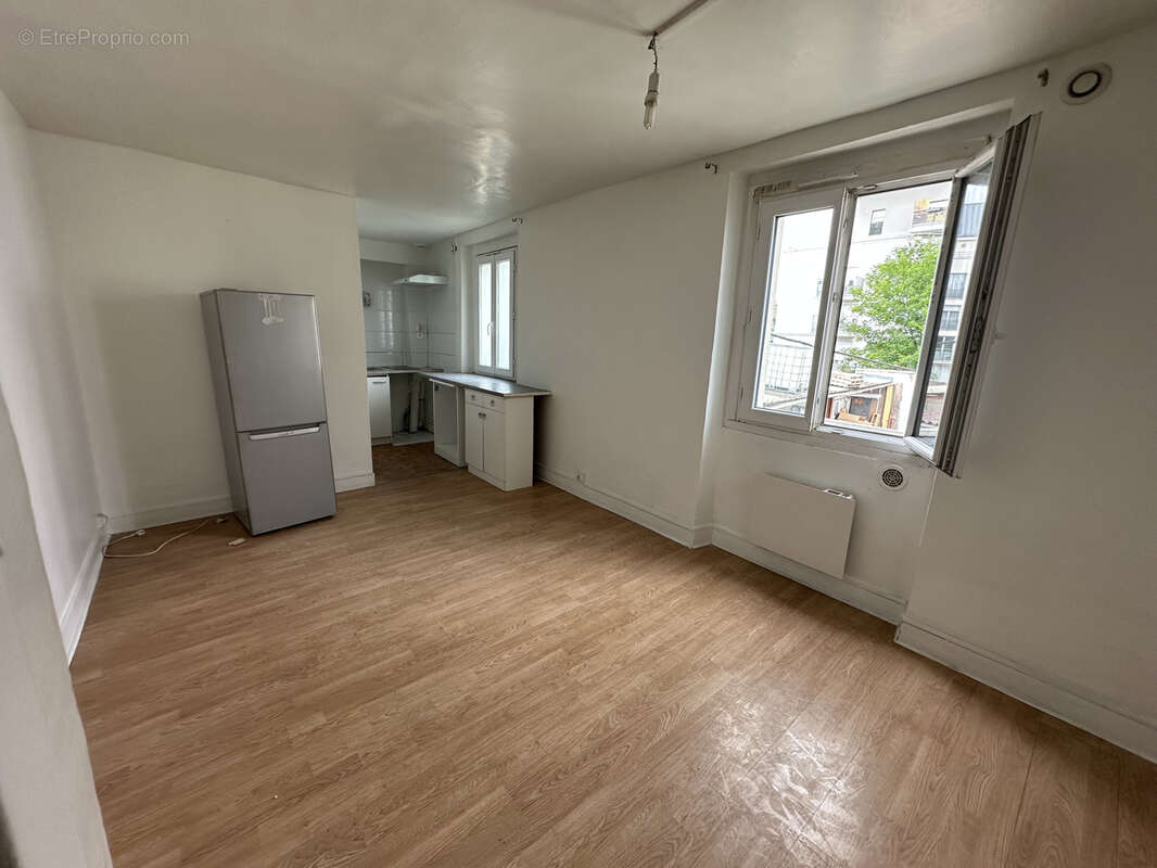 Appartement à STAINS