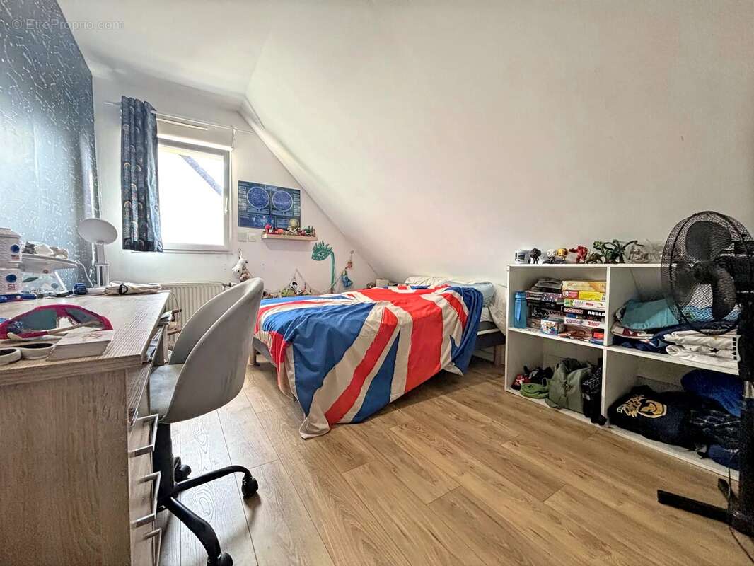 Maison 140 m² à Pont-De-Metz  - photo 10
