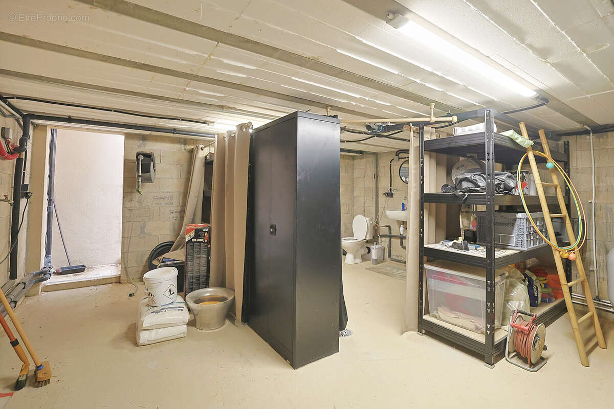 Maison à SOLLIES-VILLE