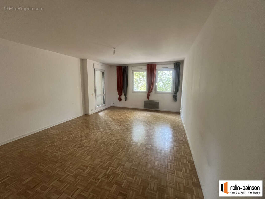 Appartement 84 m² à Villeurbanne  - photo 2