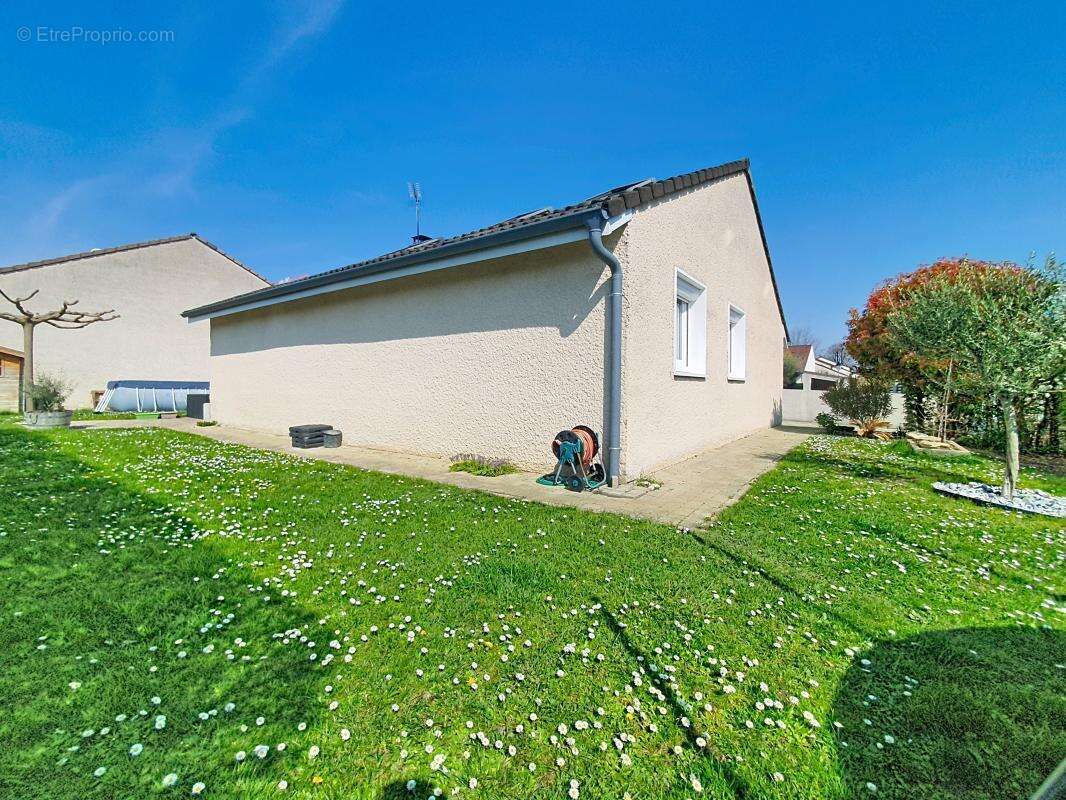 Maison à SAINT-SYMPHORIEN-D'OZON