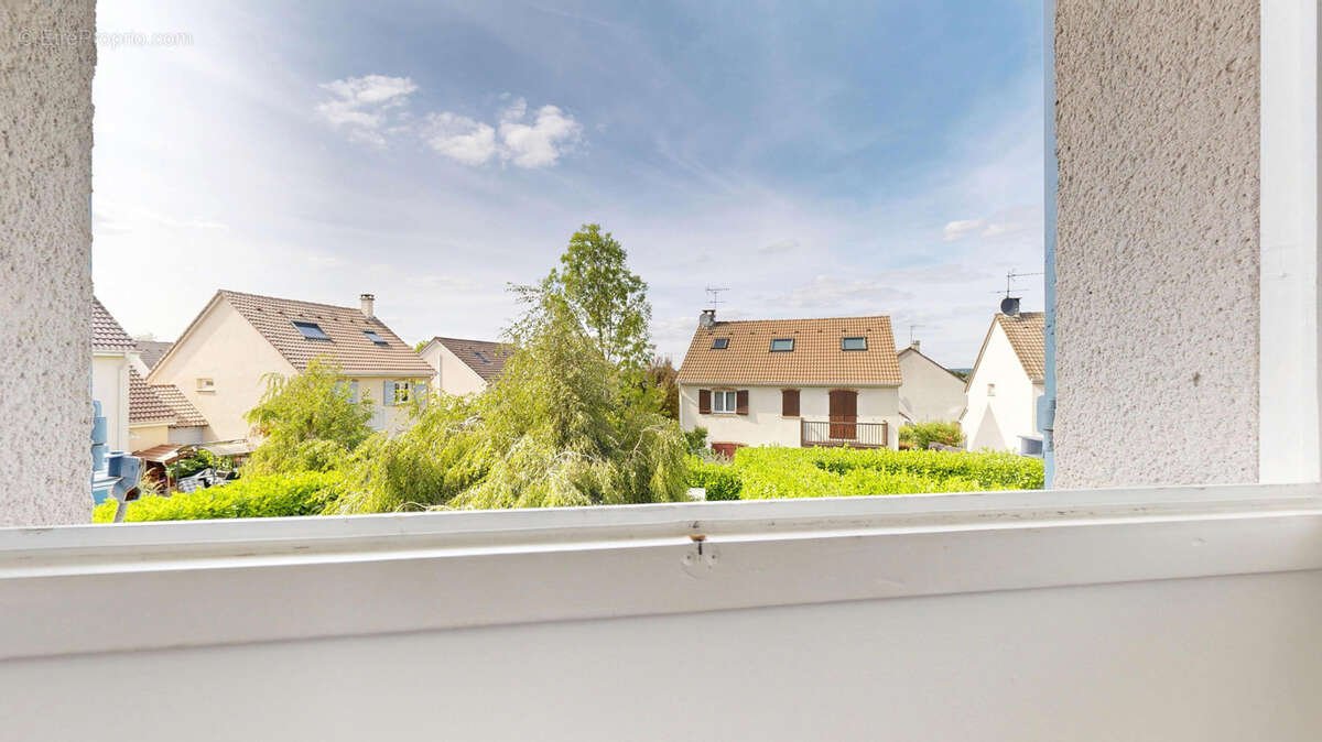 Domaine de VILLEPREUX, maison avec jardin et garage. - photo 15