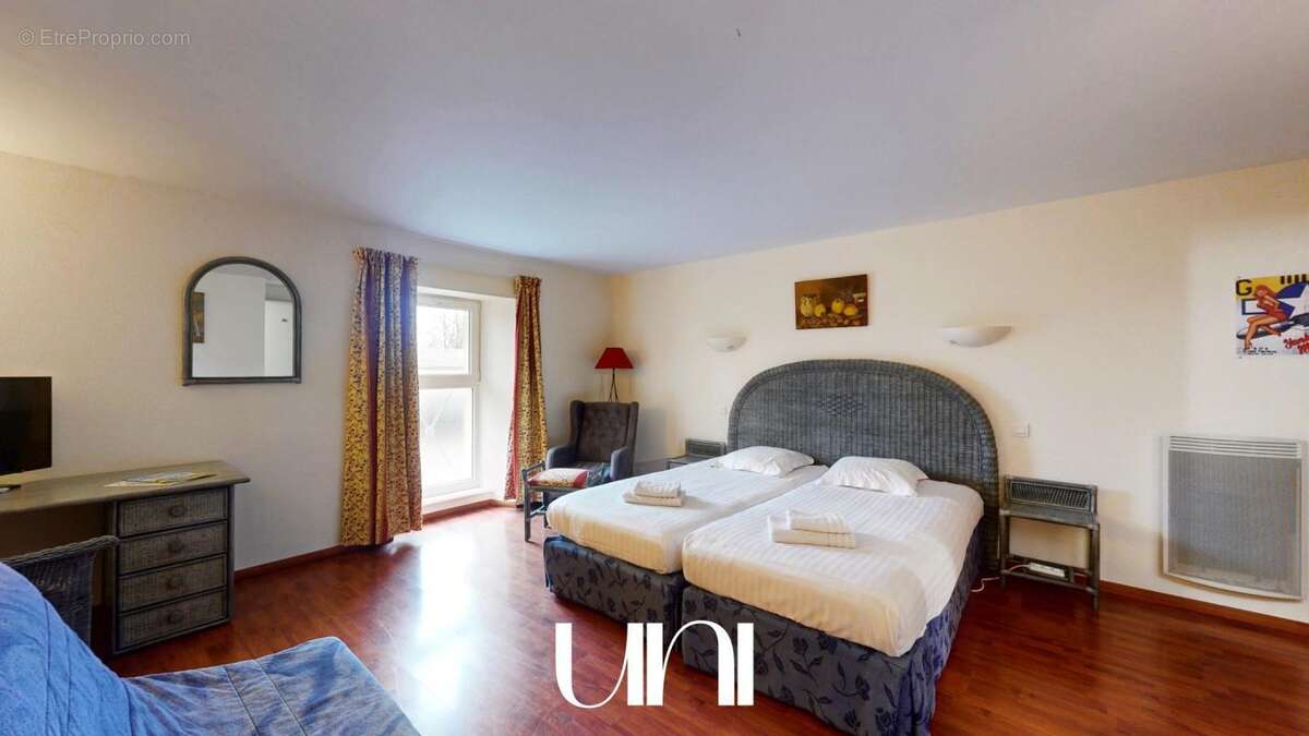 Appartement à COLLEVILLE-SUR-MER