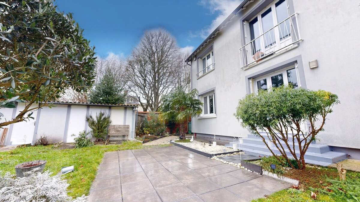 Appartement à LE RAINCY
